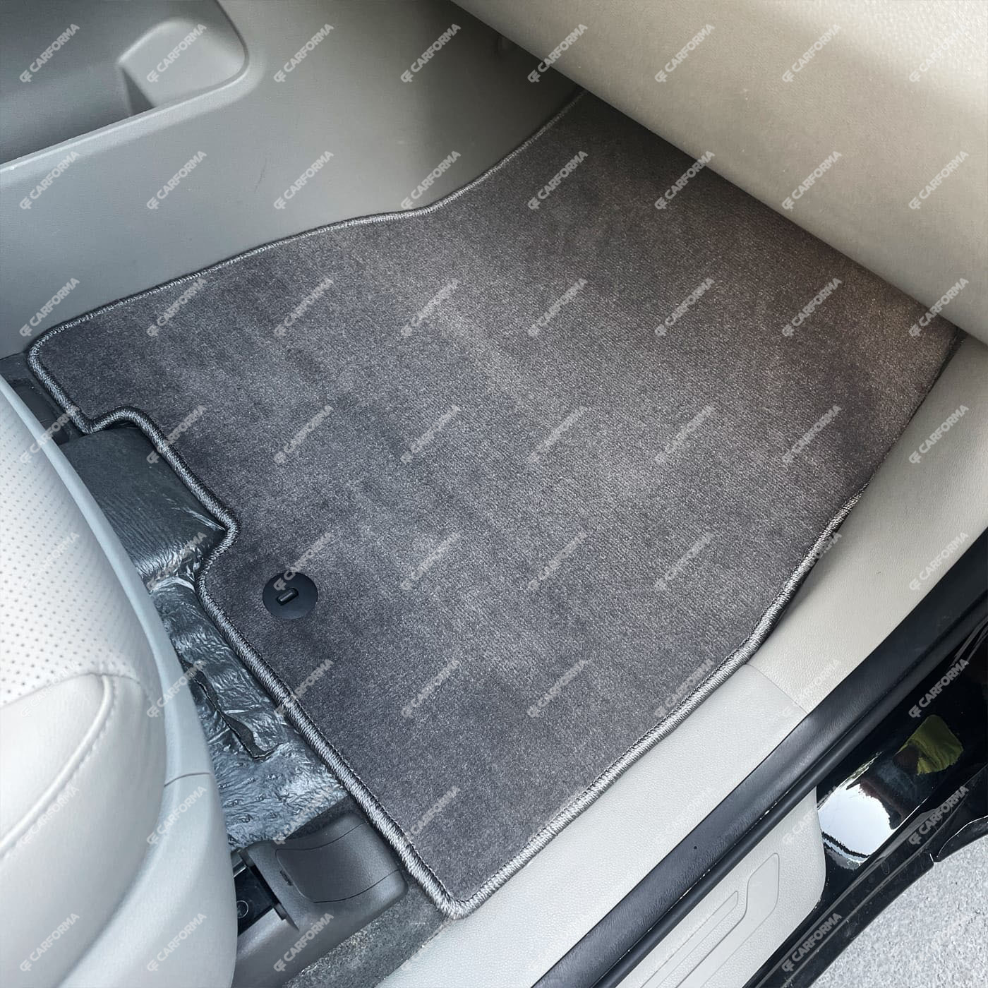 Ворсовые коврики на KIA Carnival III 9 мест и 11 мест 2014&nbsp;-&nbsp;2021 в Орле