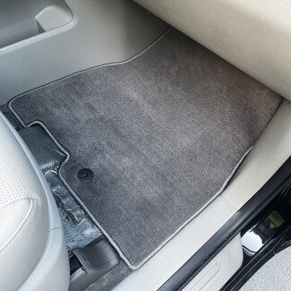 Ворсовые коврики на KIA Carnival III 7 мест 2014 - 2021 в Орле Ворсовые коврики на KIA Carnival III 7 мест 2014 - 2021 в Орле