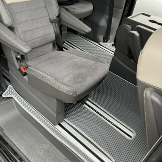 Ворсовые коврики на Volkswagen Multivan (T7) 2021&nbsp;-&nbsp;2026 в Орле