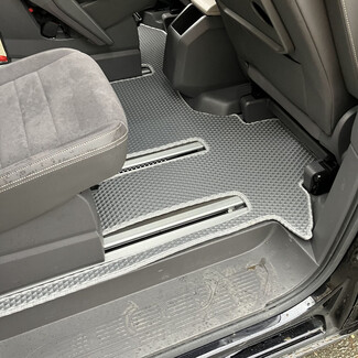 Ворсовые коврики на Volkswagen Multivan (T7) 2021&nbsp;-&nbsp;2026 в Орле