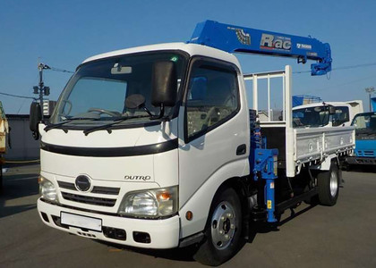Ворсовые коврики на Hino 300 I узкая кабина 1999 - 2015 в Орле