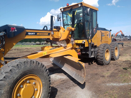 Ворсовые коврики на Спецтехника Автогрейдер SANY STG230C 8 AWD  в Орле