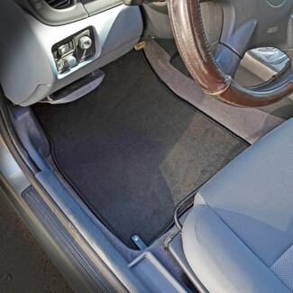 Ворсовые коврики на Nissan Almera 2 (N16) 2000&nbsp;-&nbsp;2006 в Орле