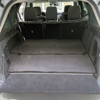 Коврики на Land Rover Discovery V 2016 - 2025 в Орле
